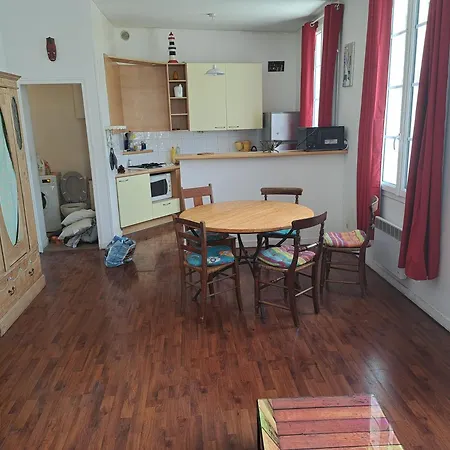 Vue Panoramique Sur Le Vieux *