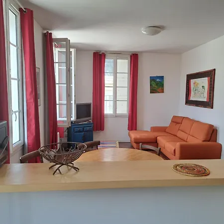 Vue Panoramique Sur Le Vieux Appartement *